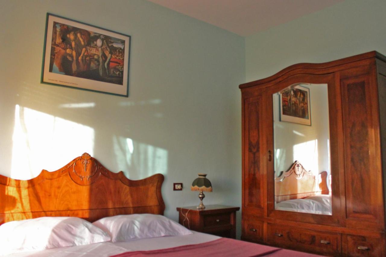 Risus Hotel Golem  Luaran gambar